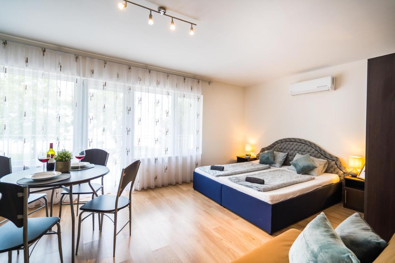 Siesta Sziget - Balaton-Parti Apartmanok Siofok Luaran gambar