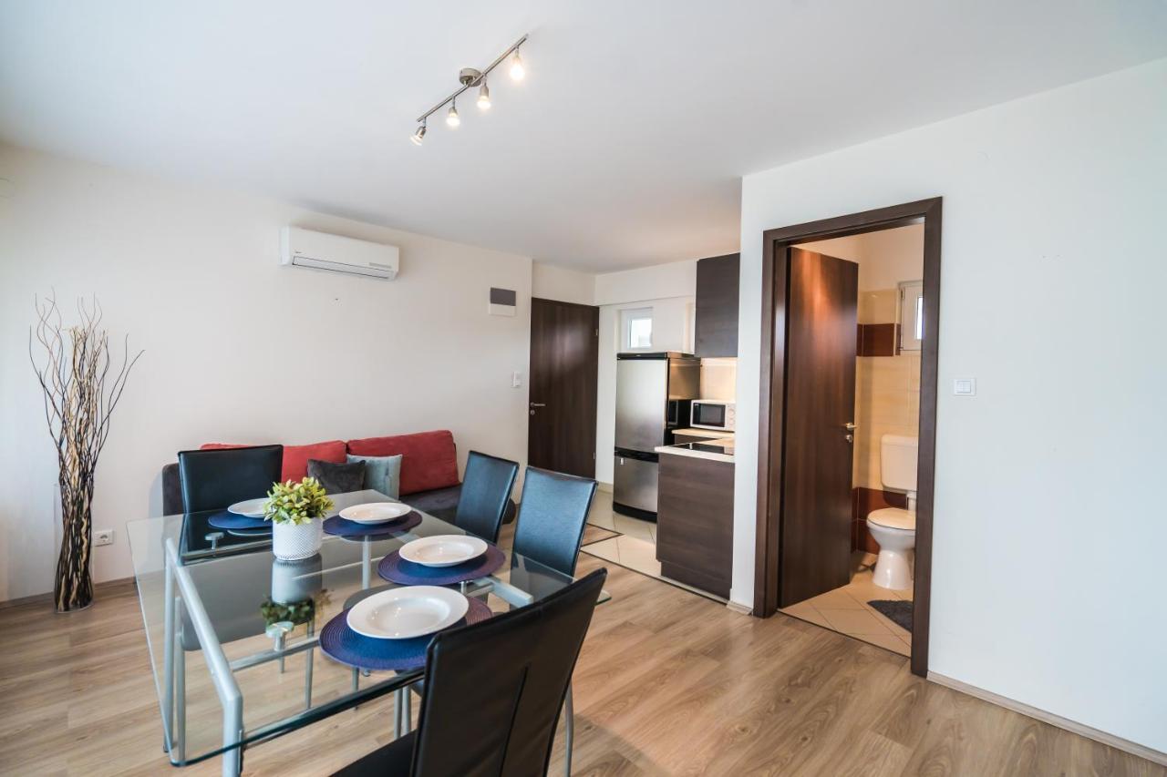 Siesta Sziget - Balaton-Parti Apartmanok Siofok Luaran gambar